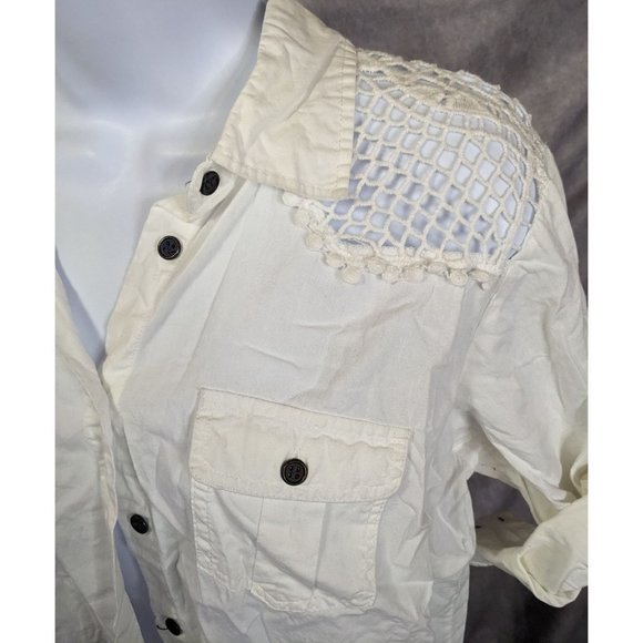 Millenium Lace Shoulder Button Up - Picture 8 of 12